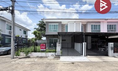 Casa adosada en venta de 3 habitaciones en Bang Kruai, Nonthaburi