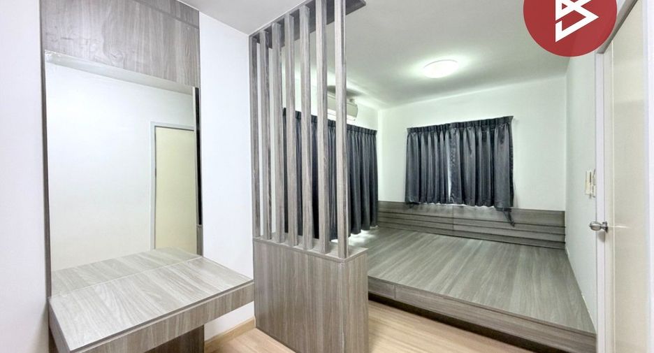 Casa adosada en venta de 3 habitaciones en Bang Kruai, Nonthaburi