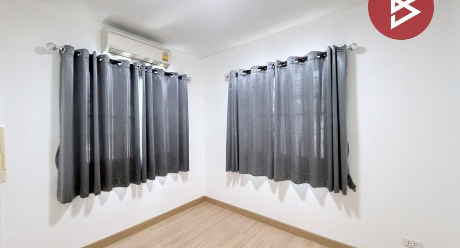 Casa adosada en venta de 3 habitaciones en Bang Kruai, Nonthaburi