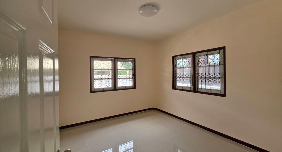 For rent 3 bedrooms house in Don Mueang, Bangkok