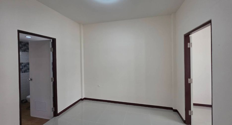 For rent 3 bedrooms house in Don Mueang, Bangkok