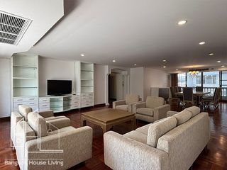 For rent 3 bedrooms apartment in Khlong Toei, Bangkok