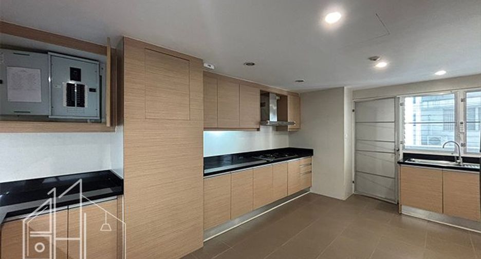 出租 3 卧室 公寓式住宅 在 Khlong Toei, 曼谷