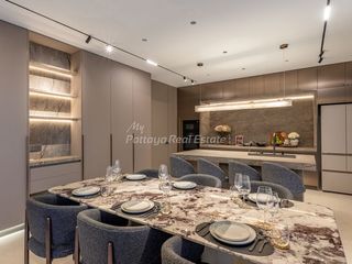 Villa en venta de 5 habitaciones en Bang Lamung, Chonburi