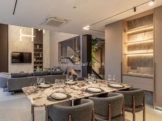 Villa en venta de 5 habitaciones en Bang Lamung, Chonburi