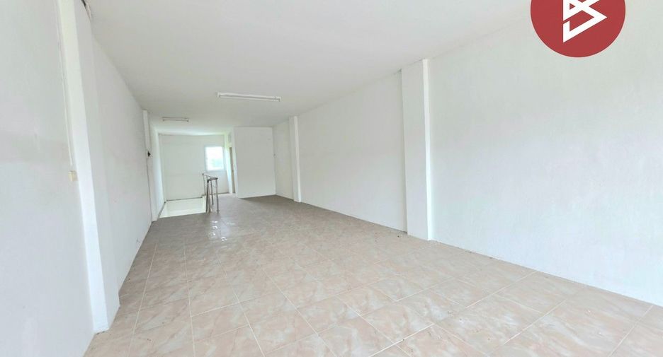 For sale 3 ベッドルーム retail Space in Su-ngai Kolok, Narathiwat
