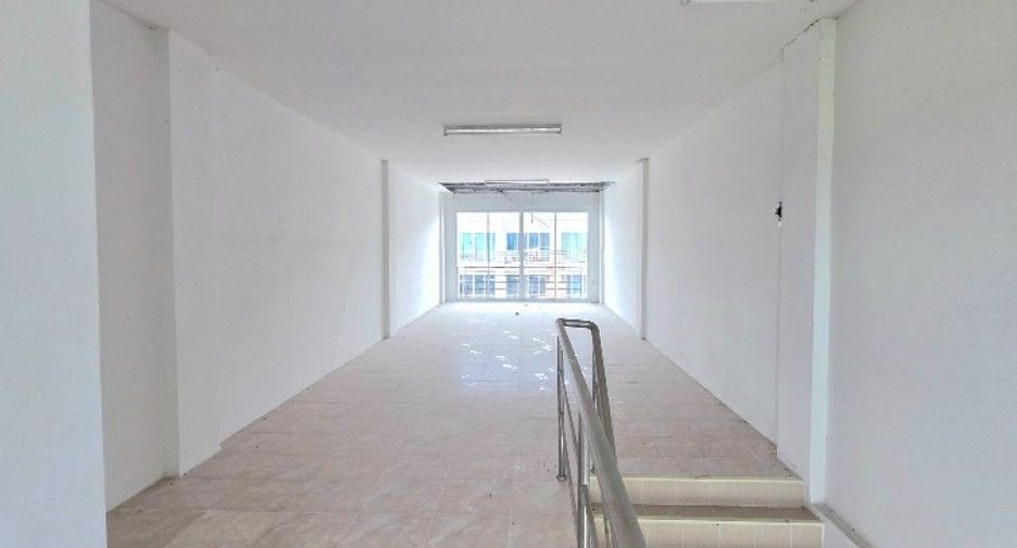 For sale 3 ベッドルーム retail Space in Su-ngai Kolok, Narathiwat