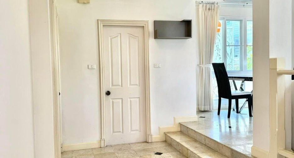 For rent 3 bedrooms house in San Sai, Chiang Mai