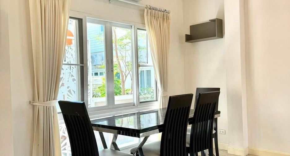 For rent 3 bedrooms house in San Sai, Chiang Mai