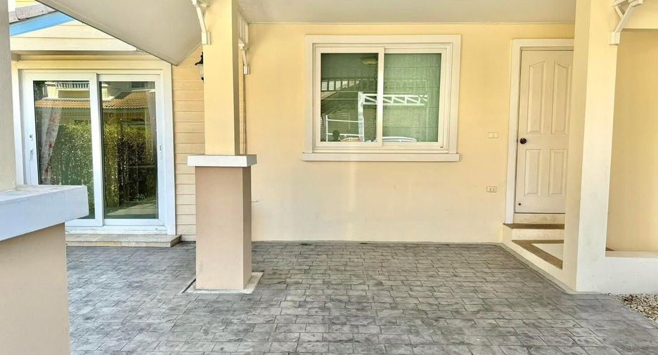 For rent 3 bedrooms house in San Sai, Chiang Mai