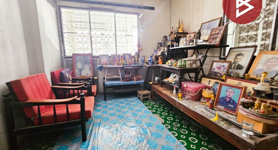 À vendre 3 chambres maison de ville à Mueang Samut Prakan, Samut Prakan