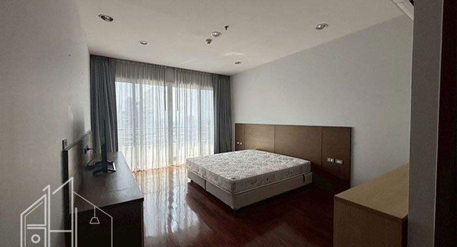 Аренда 5 спальни апартаменты в Кхлонг Тоеи, Бангкок