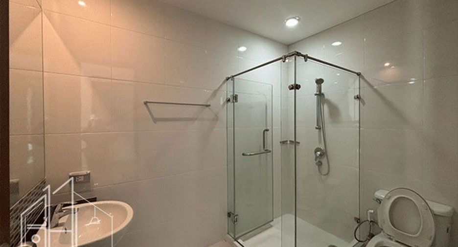 Аренда 5 спальни апартаменты в Кхлонг Тоеи, Бангкок