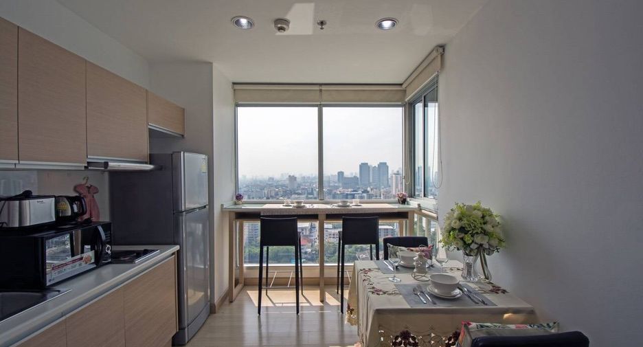 For rent 1 bed condo in Huai Khwang, Bangkok