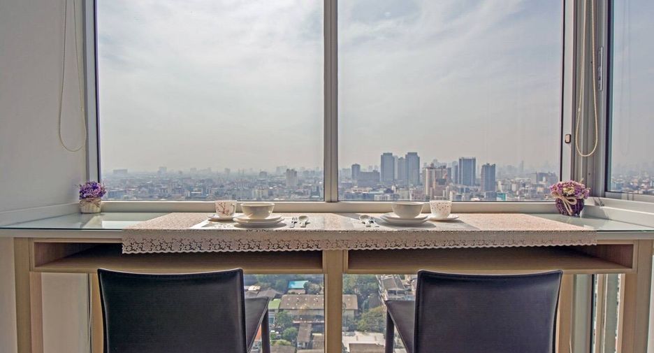 For rent 1 bed condo in Huai Khwang, Bangkok