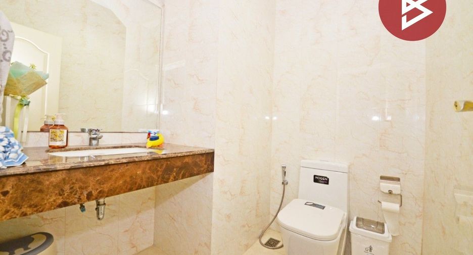 À vendre 3 chambres maison de ville à Mueang Samut Prakan, Samut Prakan