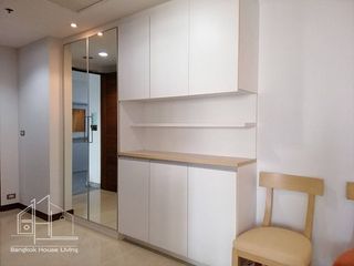 For rent 2 bedrooms apartment in Khlong Toei, Bangkok