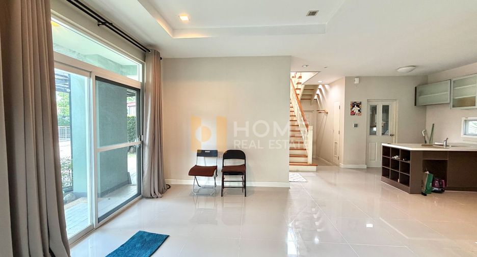 For sale 3 bedrooms house in Mueang Nonthaburi, Nonthaburi