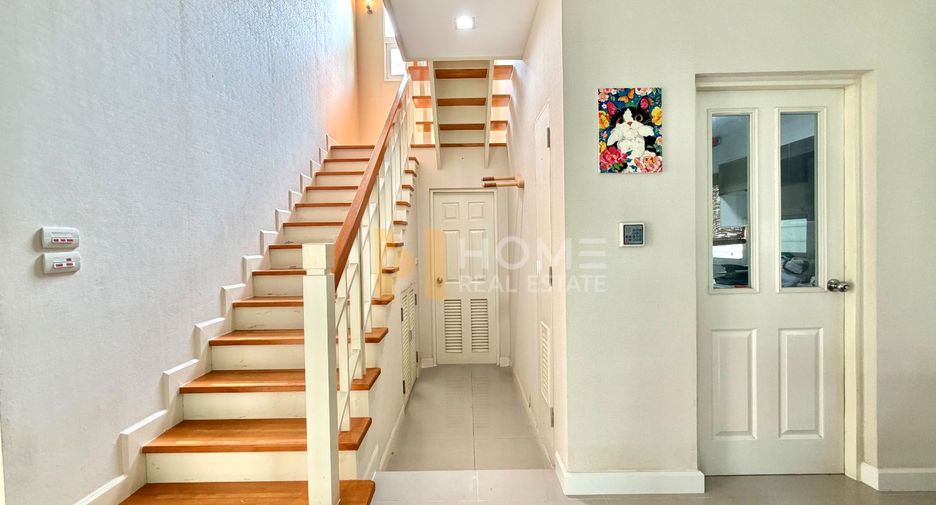 For sale 3 bedrooms house in Mueang Nonthaburi, Nonthaburi