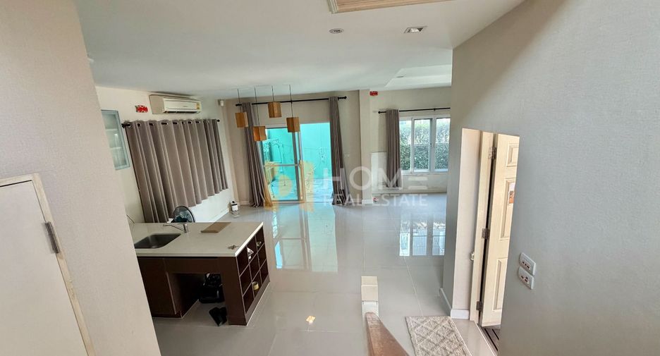 For sale 3 bedrooms house in Mueang Nonthaburi, Nonthaburi