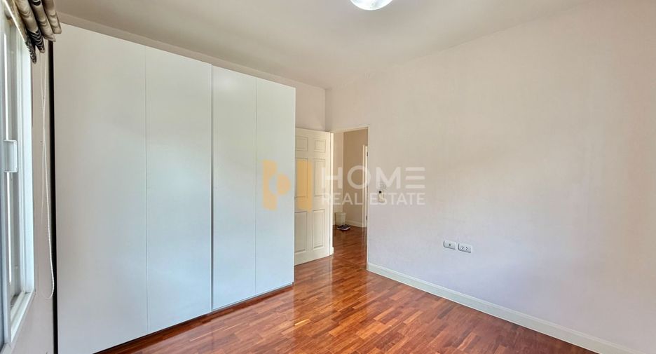 For sale 3 bedrooms house in Mueang Nonthaburi, Nonthaburi