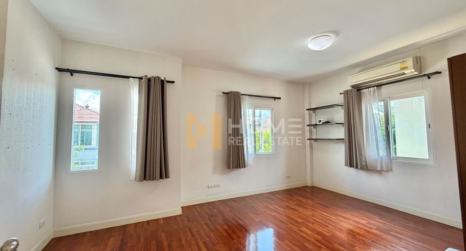 For sale 3 bedrooms house in Mueang Nonthaburi, Nonthaburi