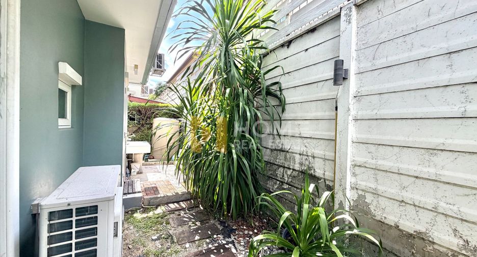 For sale 3 bedrooms house in Mueang Nonthaburi, Nonthaburi