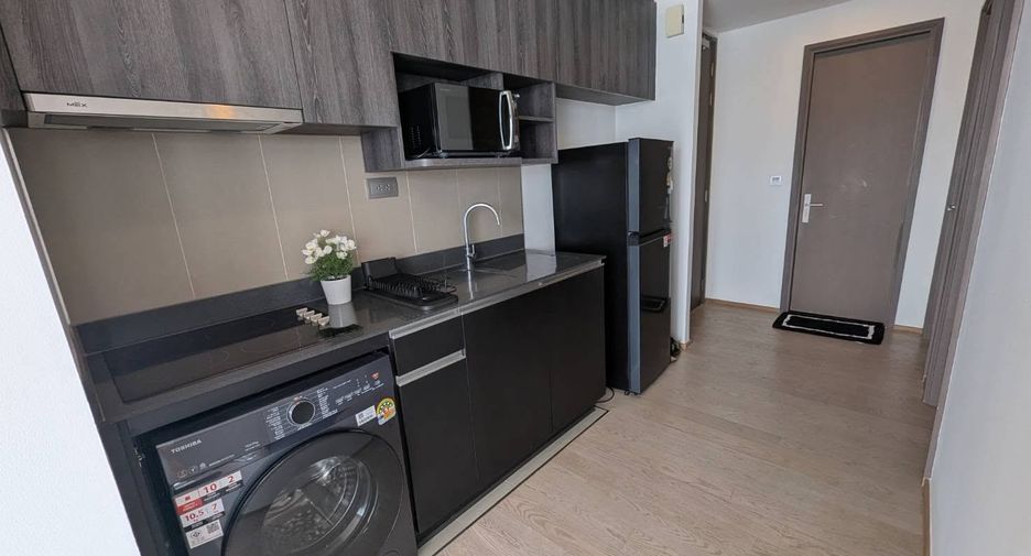 For rent 2 bedrooms condo in Bang Rak, Bangkok
