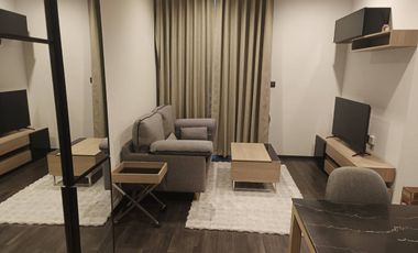 Condo en alquiler de 2 habitaciones en Huai Khwang, Bangkok