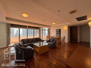 À louer 2 chambres condo à Khlong Toei, Bangkok