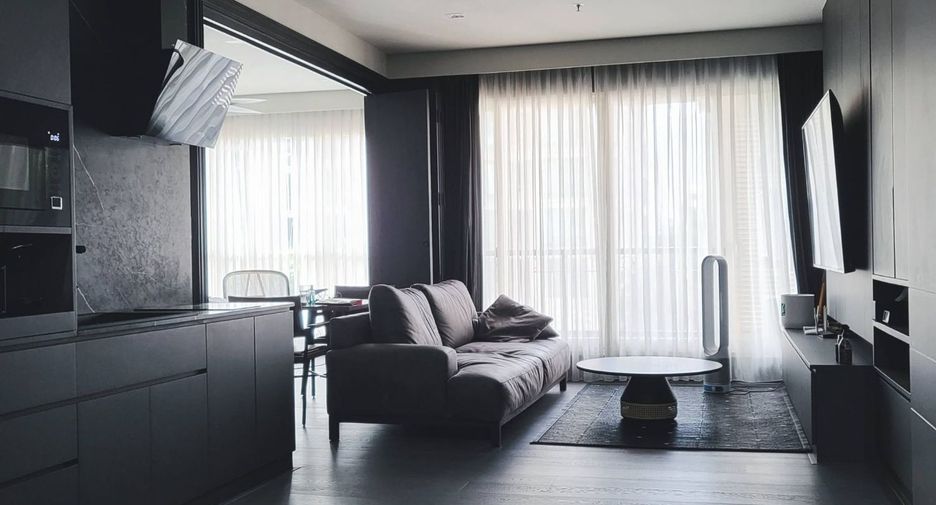 For rent 2 ベッドルーム condo in Pathum Wan, Bangkok