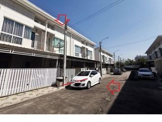For sale 2 bedrooms townhouse in Bang Khae, Bangkok