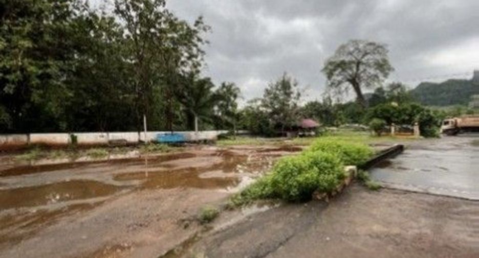 出售 1 卧室 仓库 在 Khiri Rat Nikhom, 素叻