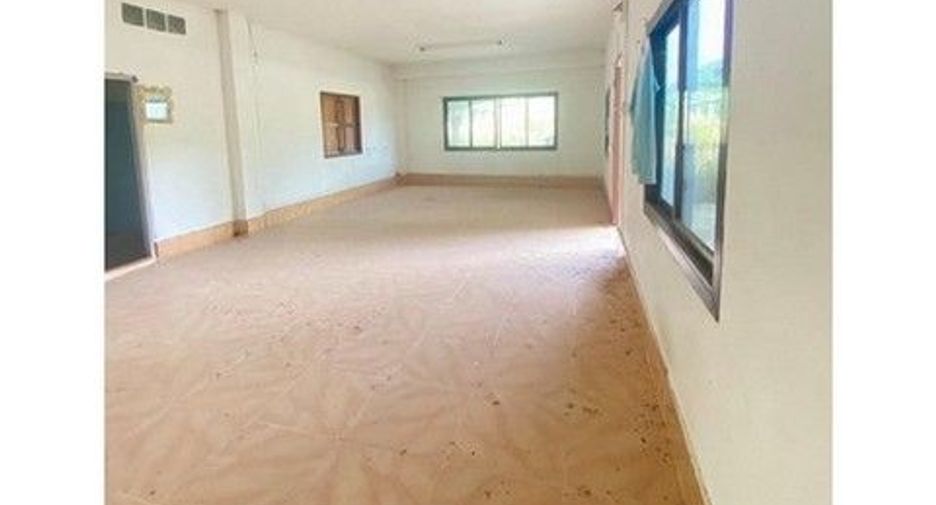 Продажа 1 кровать склад в Khiri Rat Nikhom, Сураттани