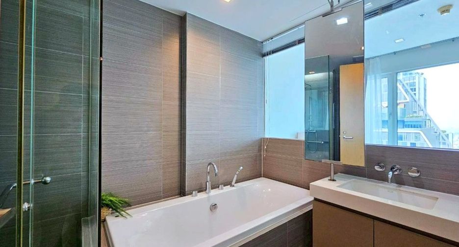 Wohnung zur Miete und zum Kauf mit 3 Zimmer in Khlong Toei, Bangkok