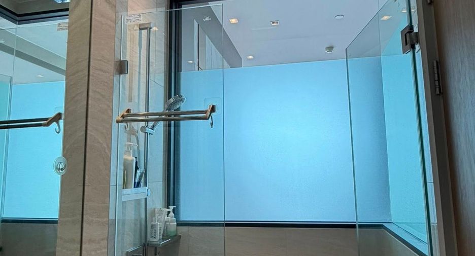 For rent 1 bed condo in Bang Rak, Bangkok