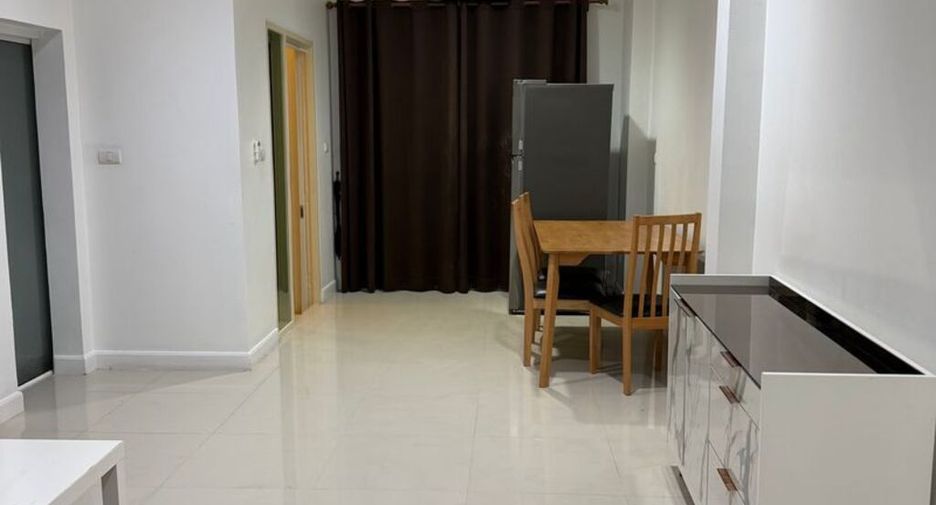 出租 3 卧室 独立屋 在 Lat Krabang, 曼谷
