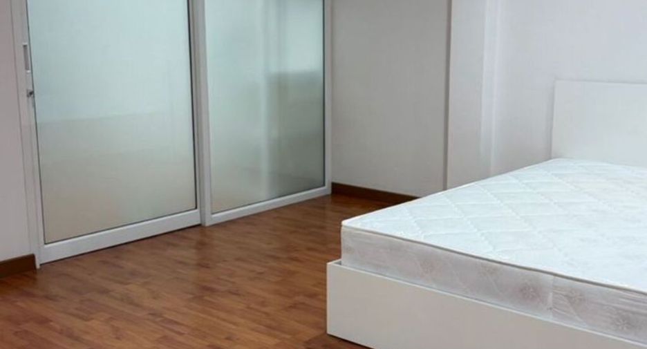 出租 3 卧室 独立屋 在 Lat Krabang, 曼谷