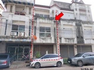 Продажа 3 спальни торговое помещение в Khiri Rat Nikhom, Сураттани