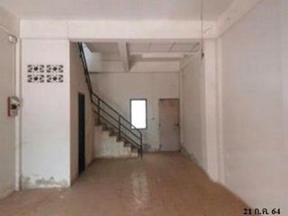 Продажа 3 спальни торговое помещение в Khiri Rat Nikhom, Сураттани