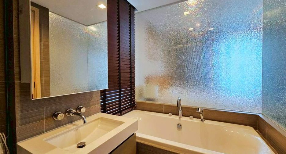 Wohnung zur Miete und zum Kauf mit 2 Zimmer in Khlong Toei, Bangkok