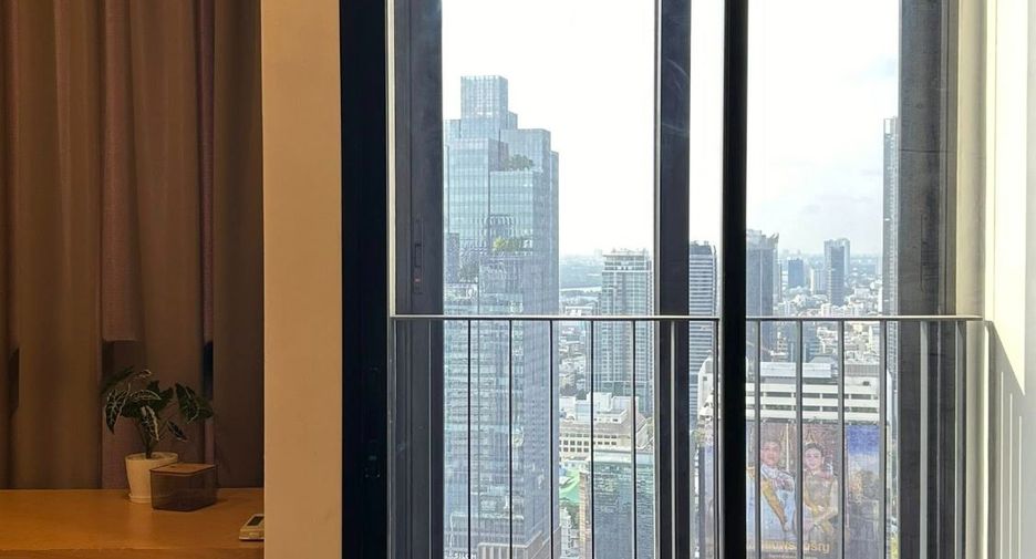 Condo en alquiler de 1 habitaciones en Bang Rak, Bangkok