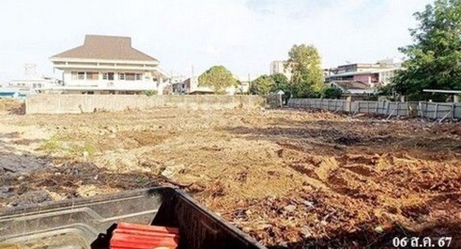 For sale land in Khiri Rat Nikhom, Surat Thani