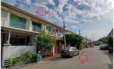 出售 3 卧室 联排别墅 在 Bang Khun Thian, 曼谷