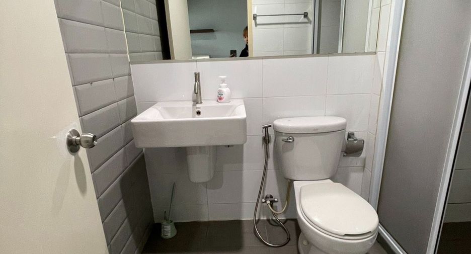 For rent 1 Beds condo in Khlong Toei, Bangkok