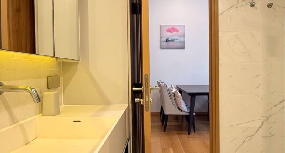 For rent 2 bedrooms condo in Watthana, Bangkok