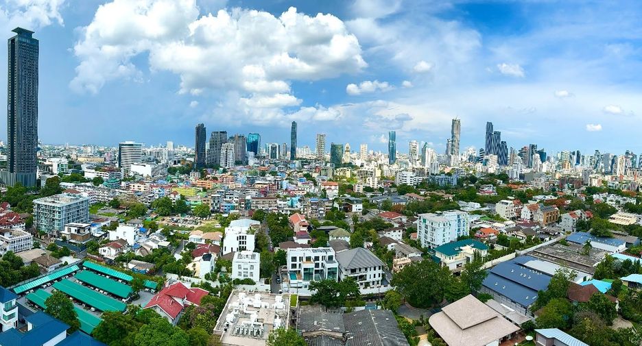 Wohnung zur Miete mit 3 Zimmer in Watthana, Bangkok