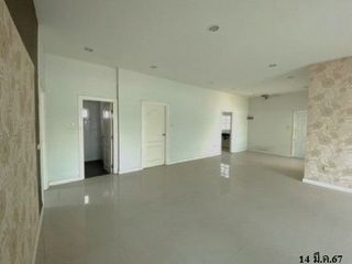 Продажа 3 спальни дом в Khiri Rat Nikhom, Сураттани