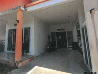 Продажа 2 спальни дом в Khiri Rat Nikhom, Сураттани