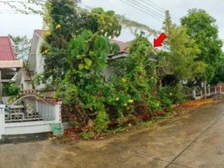Продажа 1 кровать дом в Khiri Rat Nikhom, Сураттани